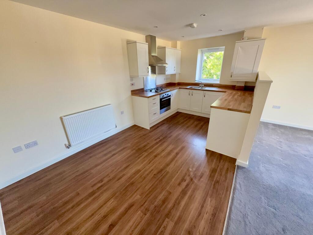 Apartment in Torquay - More