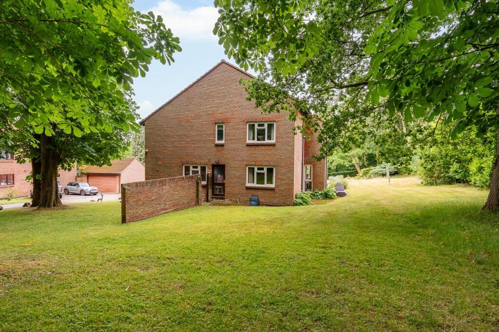 Woodside Villa, High Molewood, Hertford, Hertfordshire, SG14 photo 2