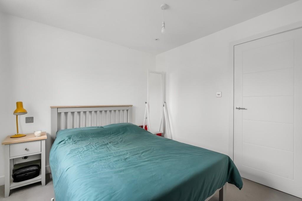 Apartment in Mole Valley, Dorking - View 4