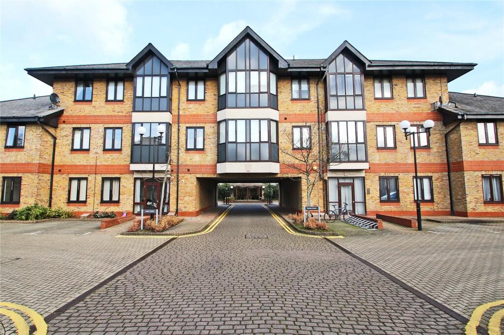 Main image of property: Hanworth Lane, Chertsey, KT16