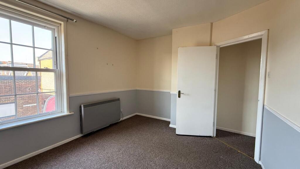 Apartment in Newport, Nodehill - View 5