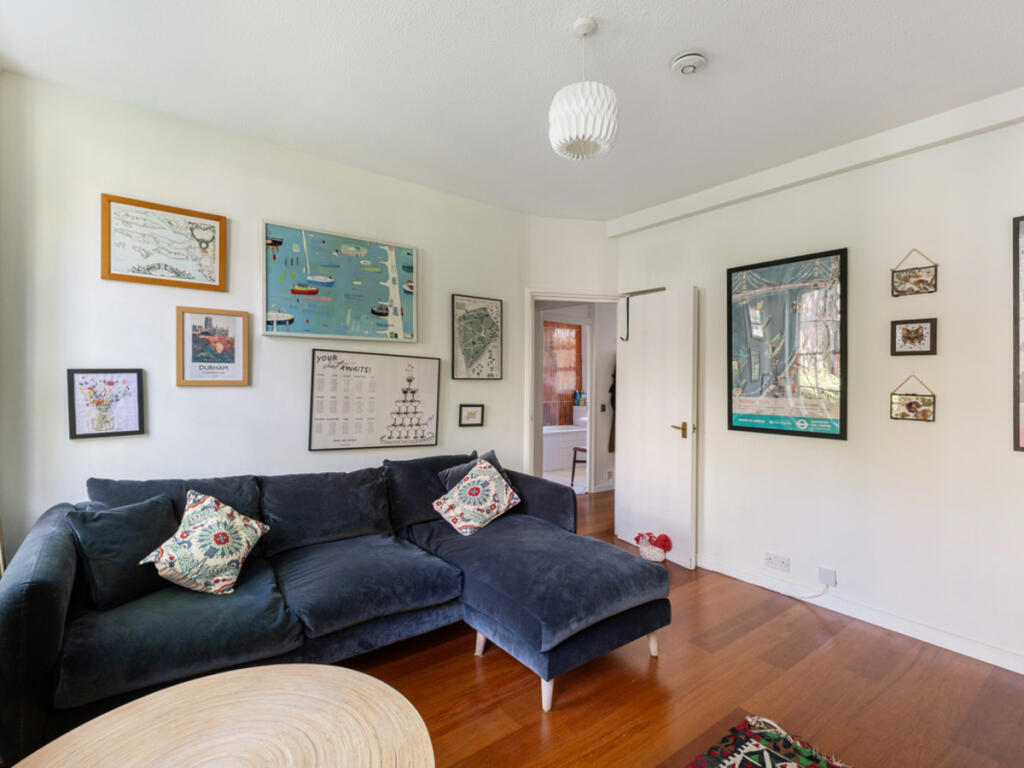 Apartment in London - View 4