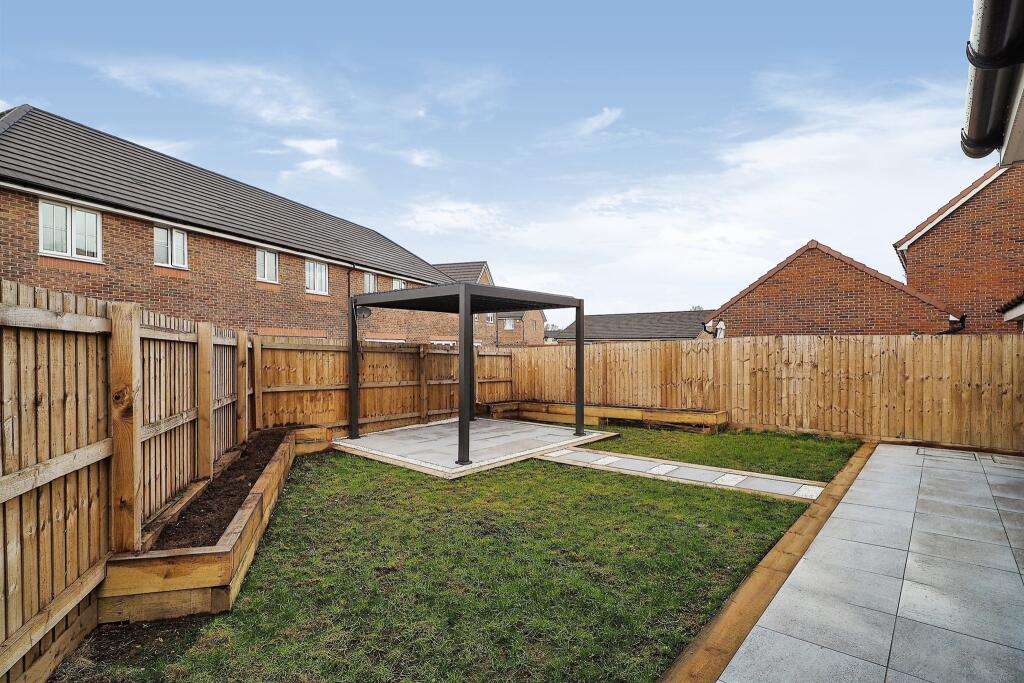 House in Wakefield, West Yorkshire - View 5