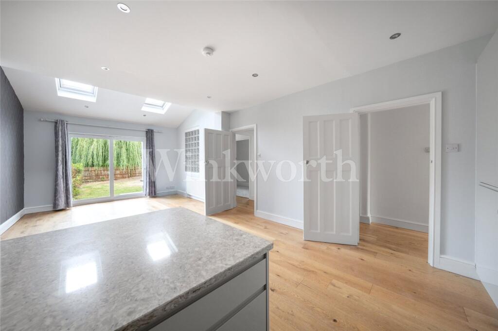 Apartment in London - View 2