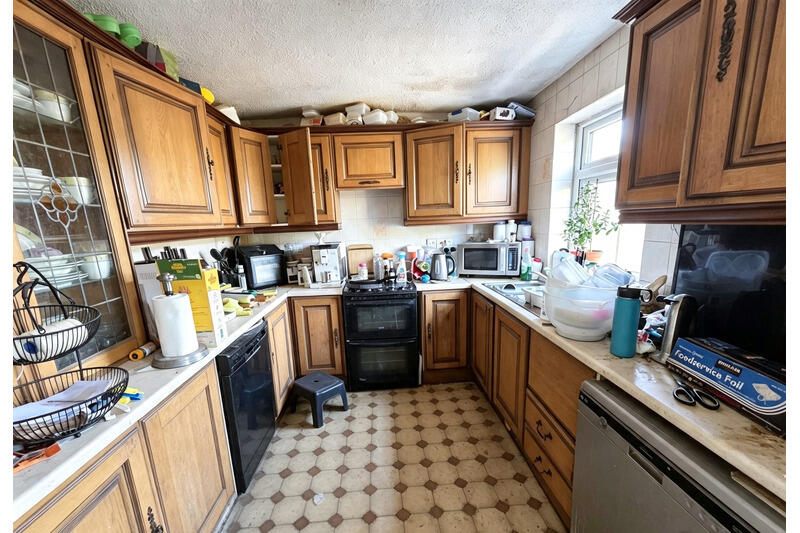 House in Taunton - View 3