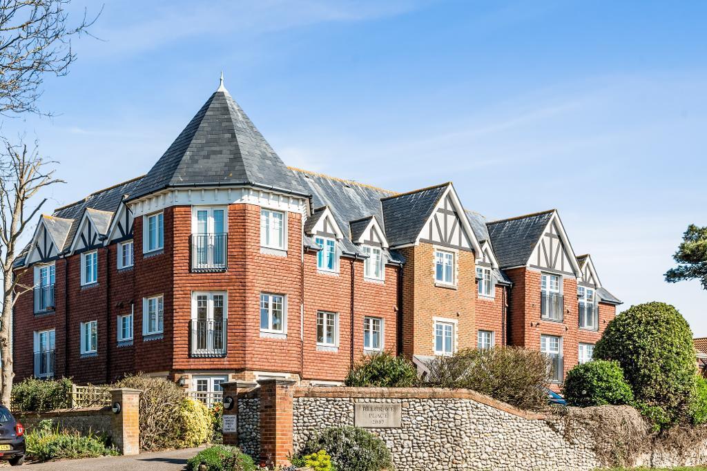 2-bed flat on Wilmington Road, Seaford, East Sussex, BN25 2LB, £274,950