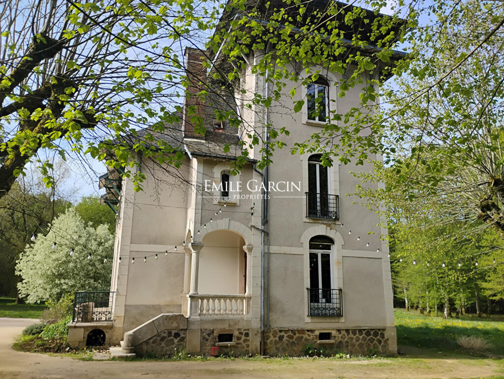 Main image of property: Burgundy, Yonne, St-Sauveur-en-Puisaye