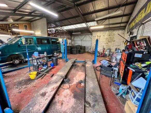 Vondy's Garage