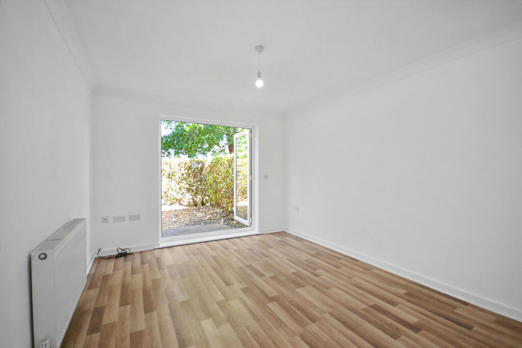 Apartment in Bournemouth - More
