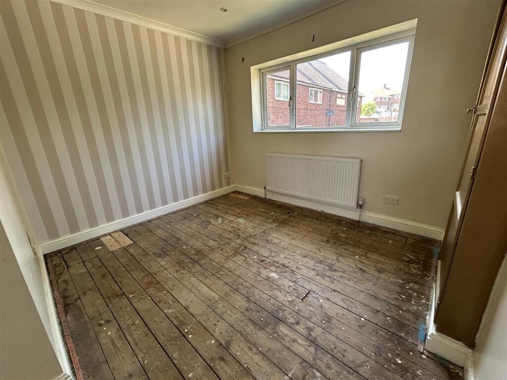 House in Barnsley, South Yorkshire - More