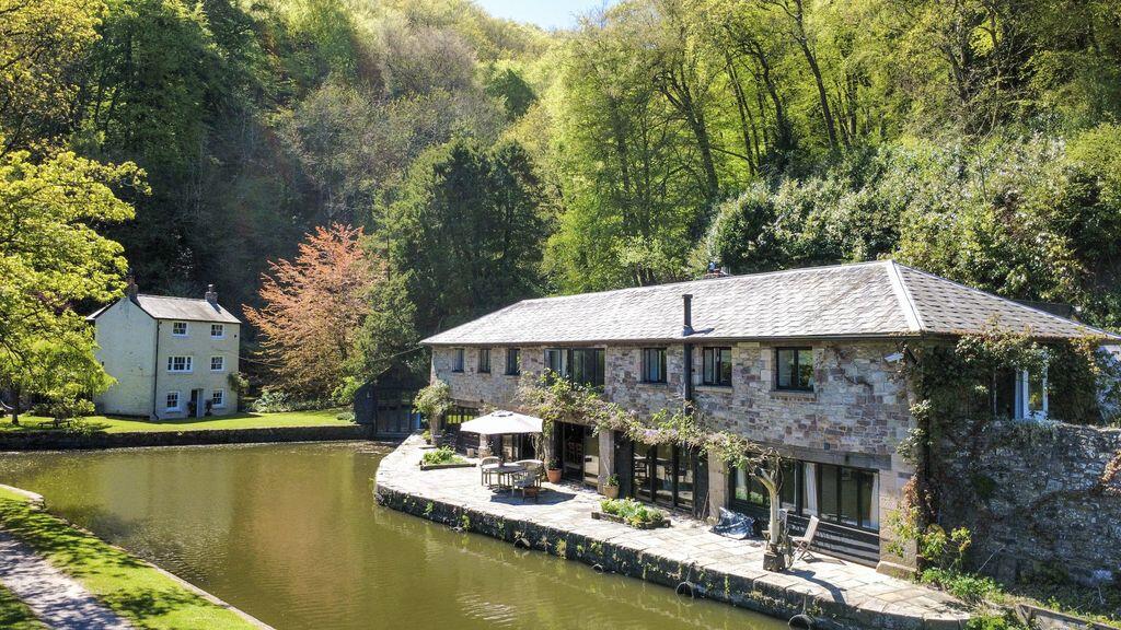 Main image of property: Church Lane, Llanfoist