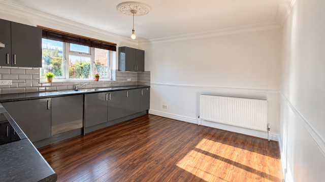 House in Romford - View 3