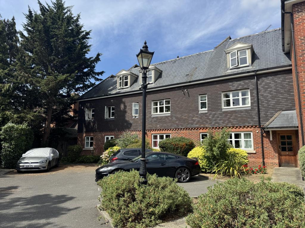 Main image of property: 20 Albany Court Albany Place Egham 