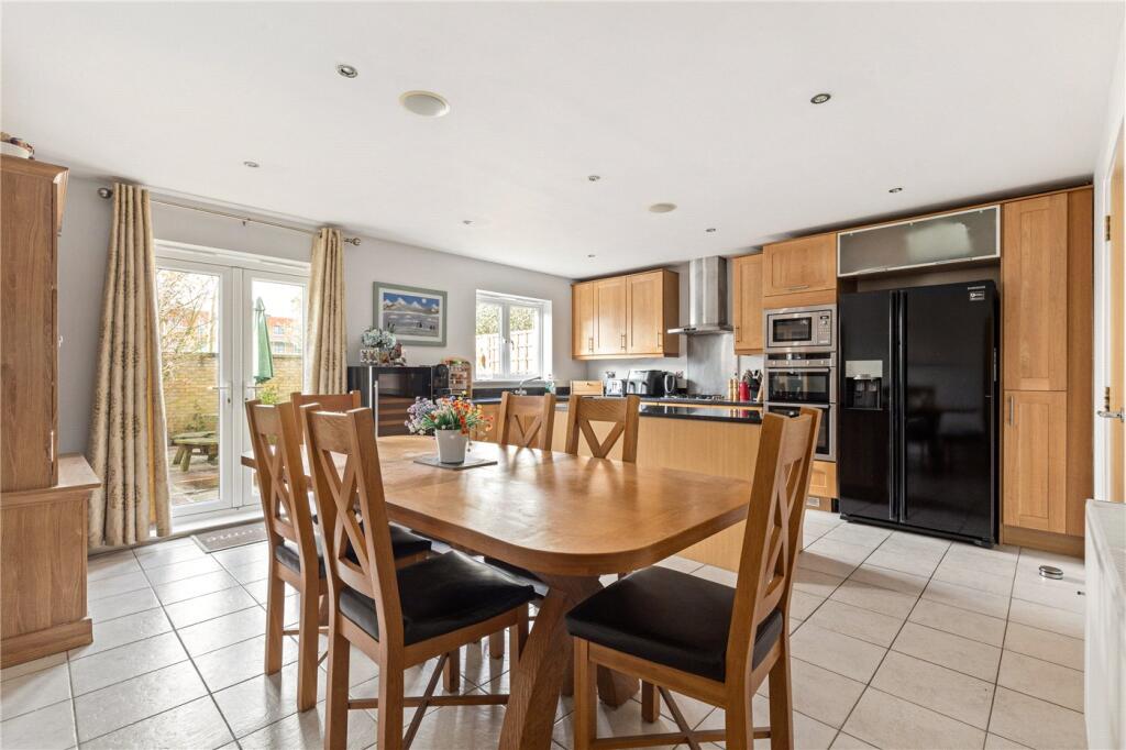 3-bed other on Pavilion Square, London, SW17, £1,250,000