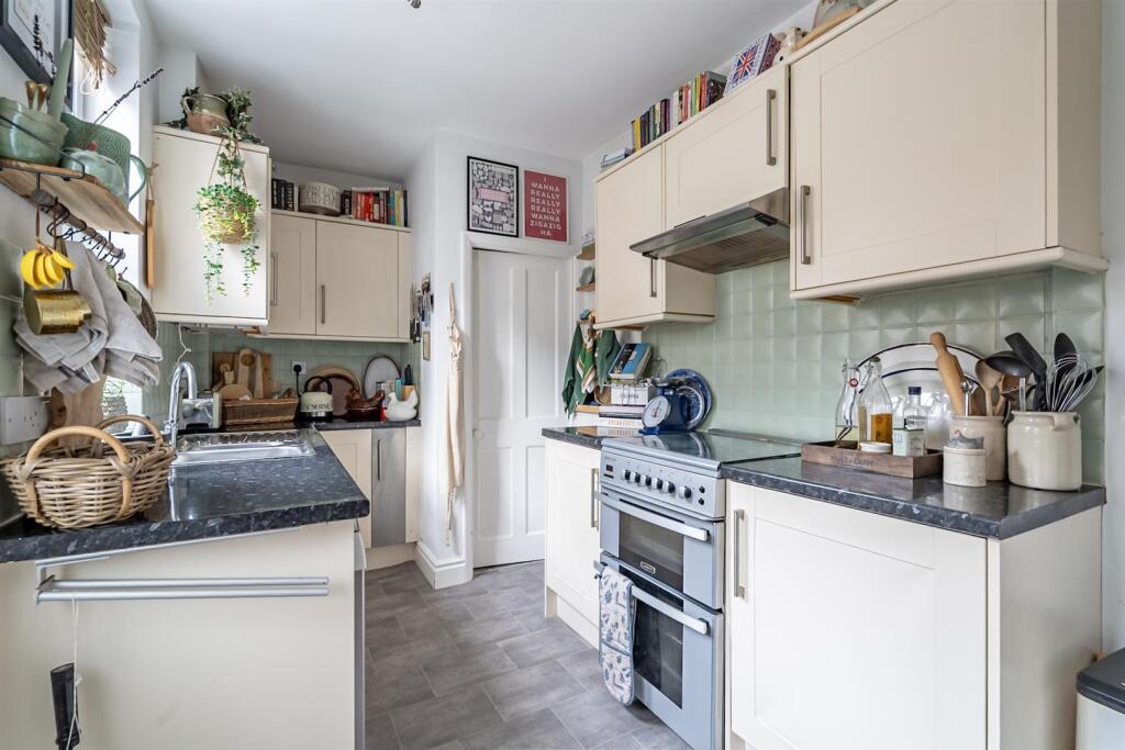 House in York - View 4