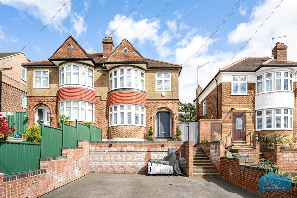 Main image of property: Brookside South, East Barnet, Barnet, EN4
