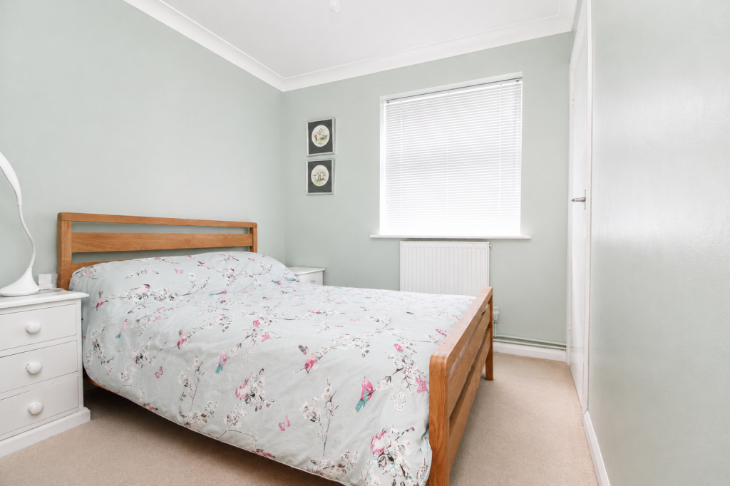 House in Thanet, Broadstairs and St Peters - More