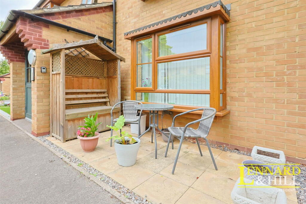 Priestly Court, Palmers Drive, Grays, RM17 5RX photo 2