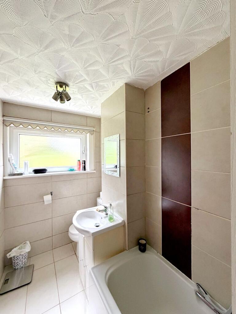 Apartment in Glasgow - More