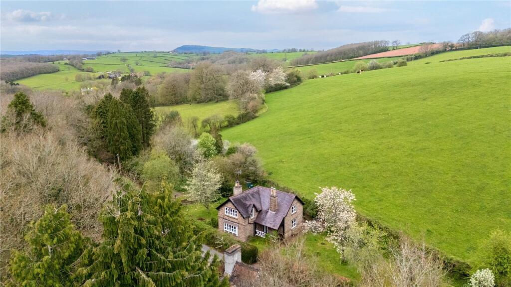 Main image of property: The Hendre, Monmouth, Monmouthshire, NP25