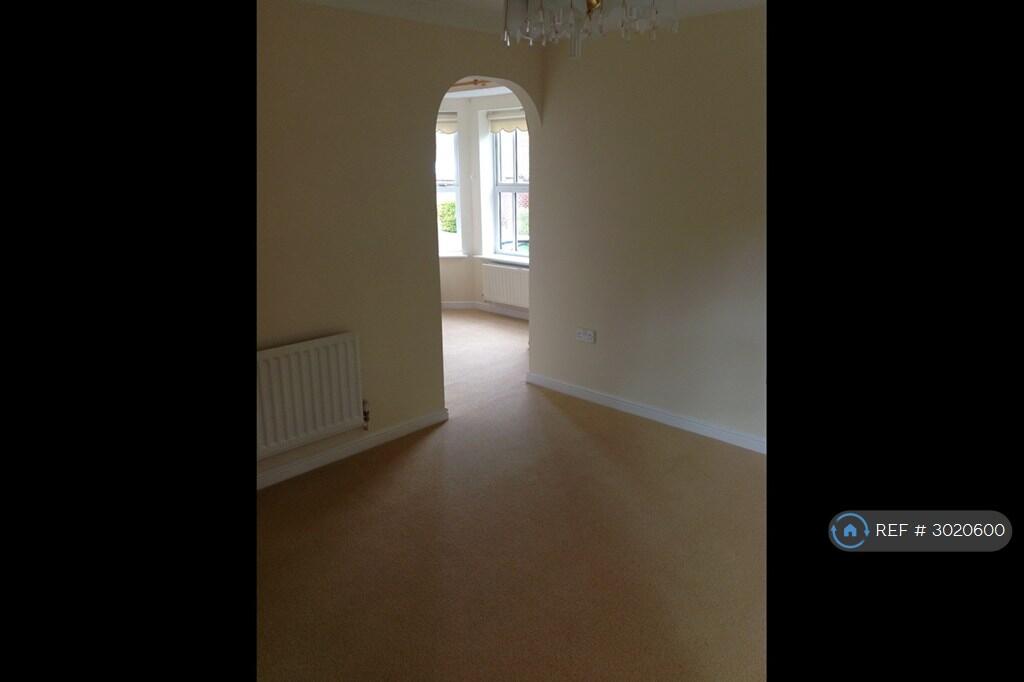 Apartment in Crewe - View 4