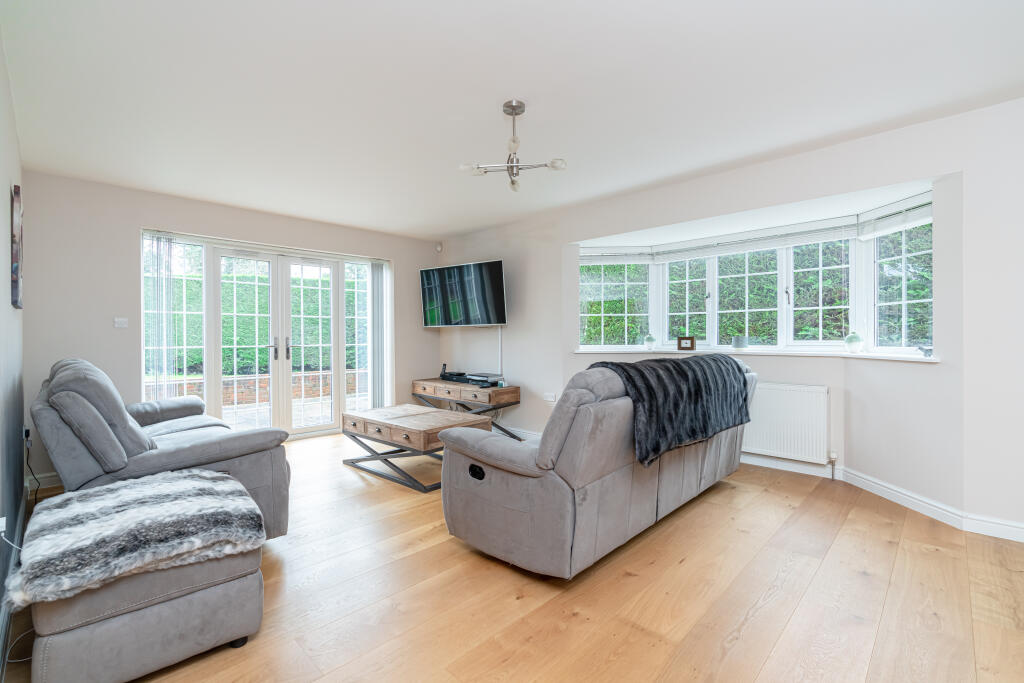 Freemans Close, Stoke Poges, SL2 photo 2