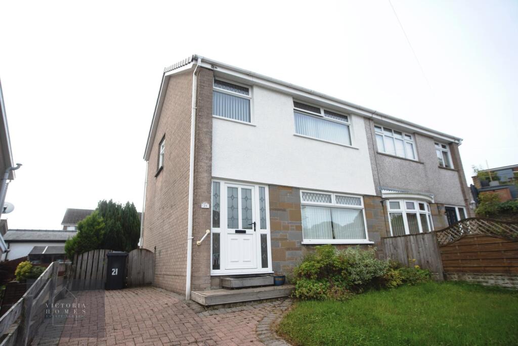 Main image of property: Golwyg Y Mynydd, Tredegar, NP22