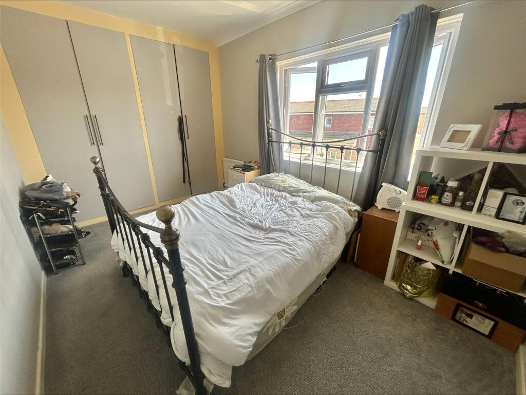 Apartment in Havant, Emsworth - More