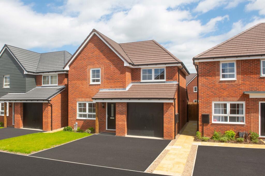 Main image of property: Low Road,
Dovercourt,
Essex,
CO12 3TX