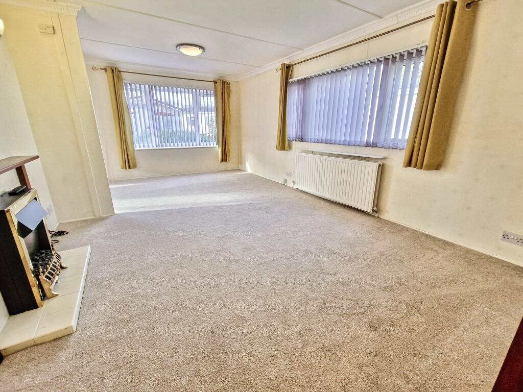 Cat and Fiddle Park Home, Clyst St Mary, Exeter photo 2