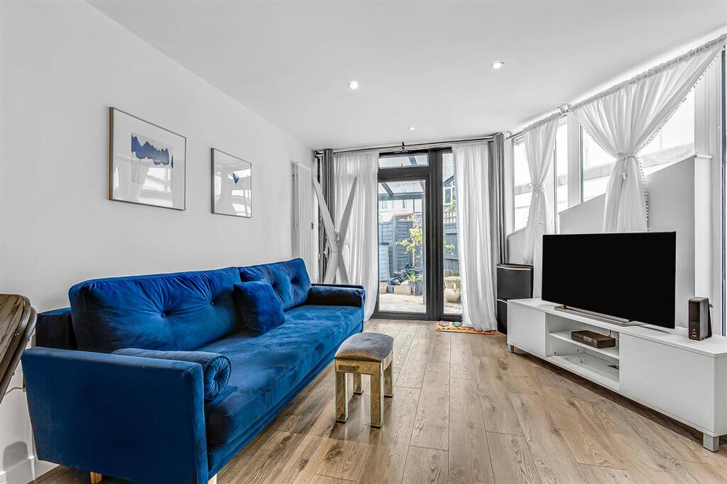 Main image of property: Treen Avenue, Barnes, SW13