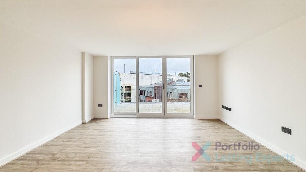 Additional image 3 of Luxury 3 Bed Penthouse | Brand New Building | Parking, Balcony & High-Spec Finishes - The Avebury
