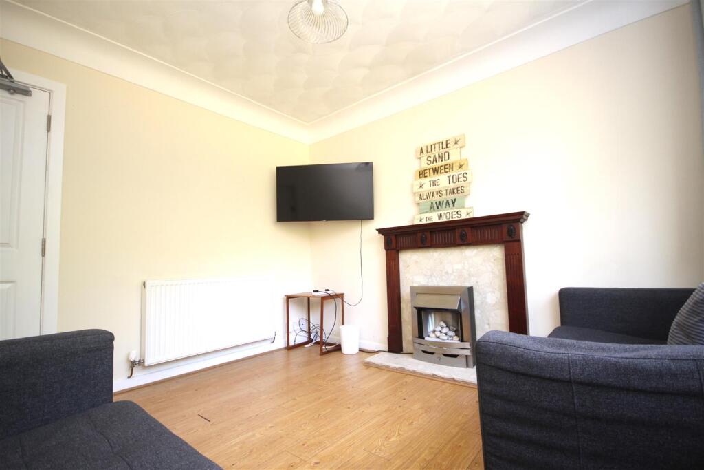 House in West Lancashire, Ormskirk - View 4