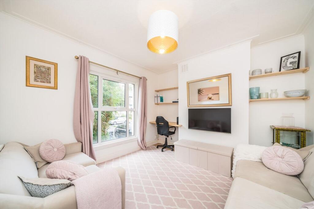 Apartment in London - View 2