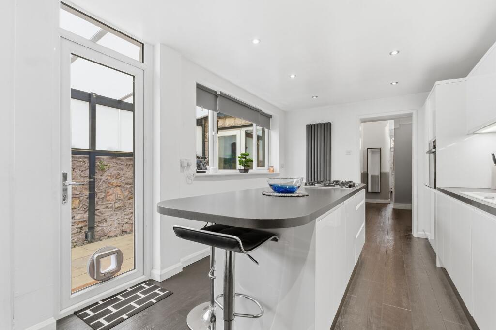 House in Weston-super-Mare, Whitecross Village - View 5