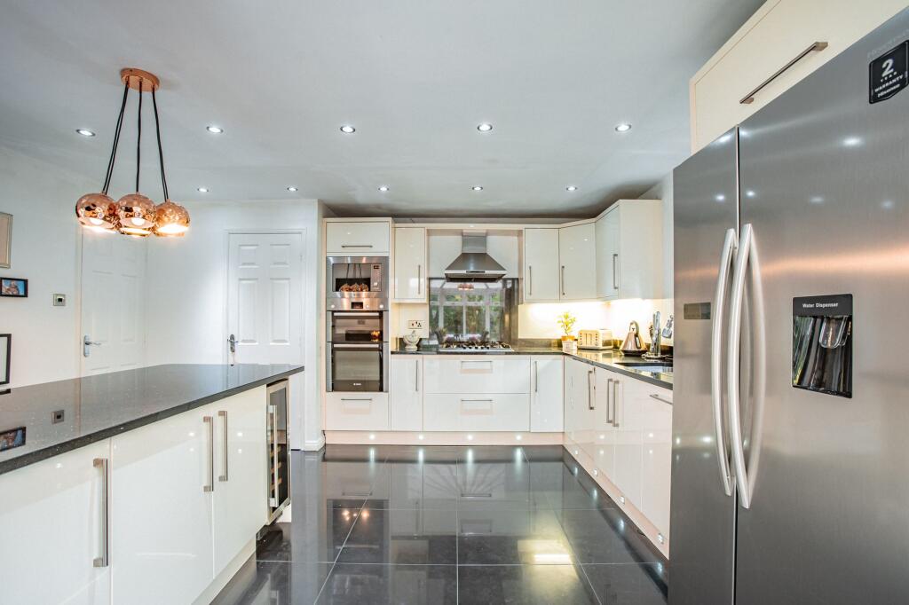 House in Northwich, Kingsmead - View 4