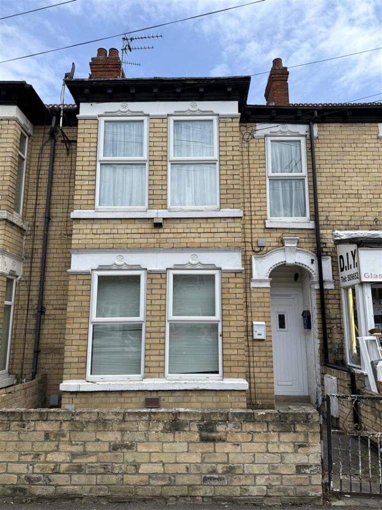 Main image of property: 2 Flats on Albert Avenue, Anlaby Road, Hull