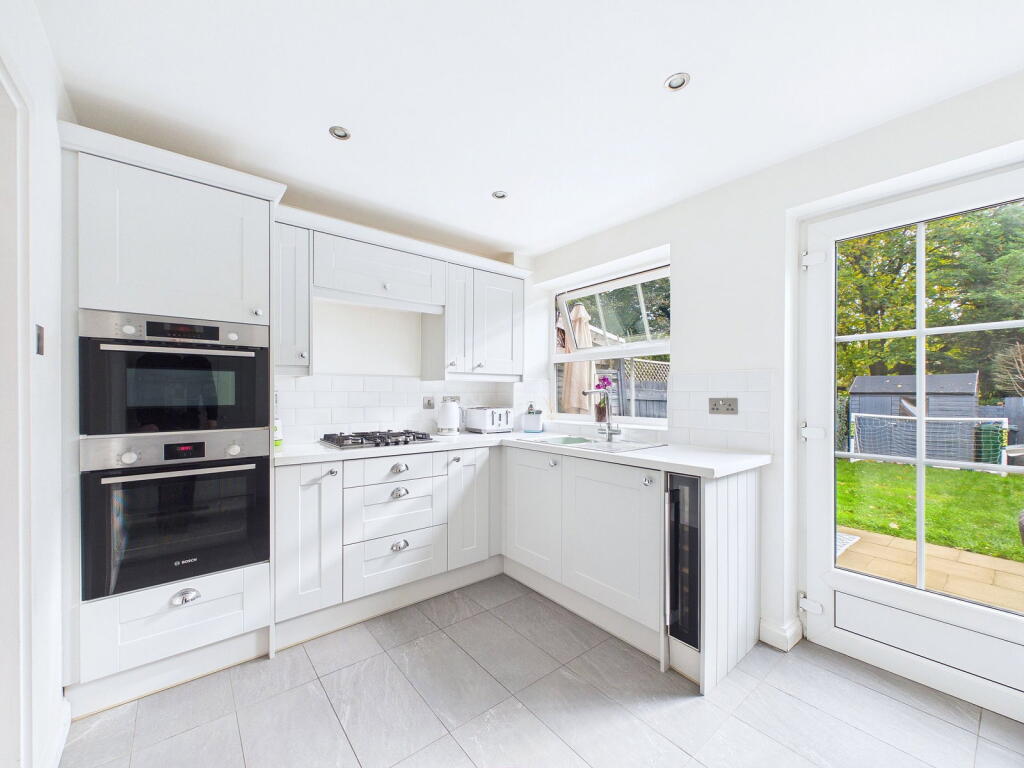 House in Three Rivers, Croxley Green - View 5