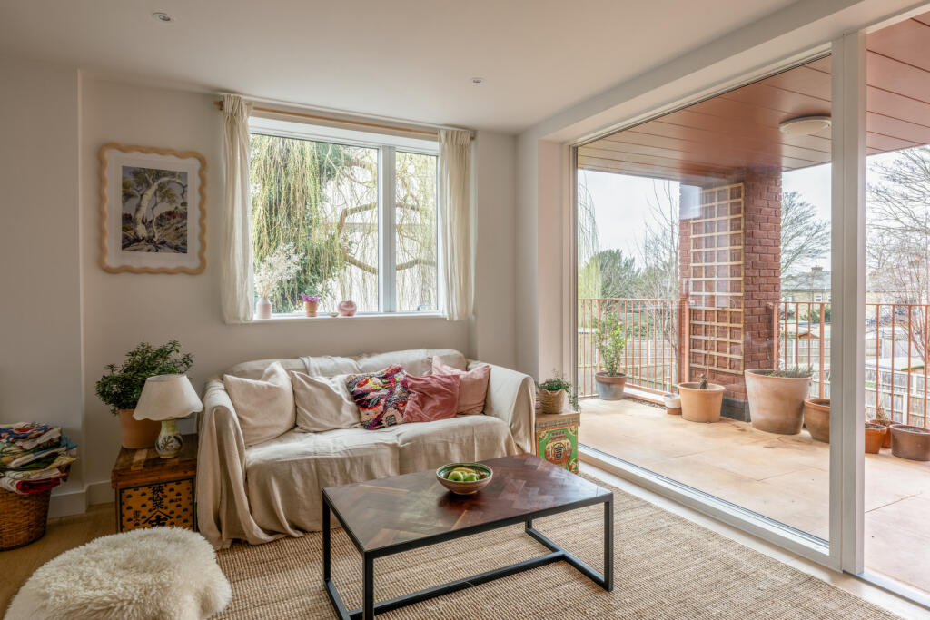 Main image of property: Nunhead Lane, London SE15