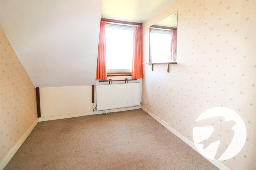 Chesworth Close, Northumberland Heath, Erith, DA8 - More