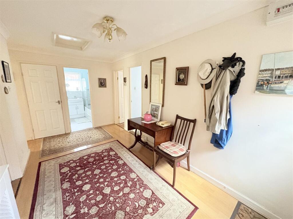 House in Fareham, Hampshire - More