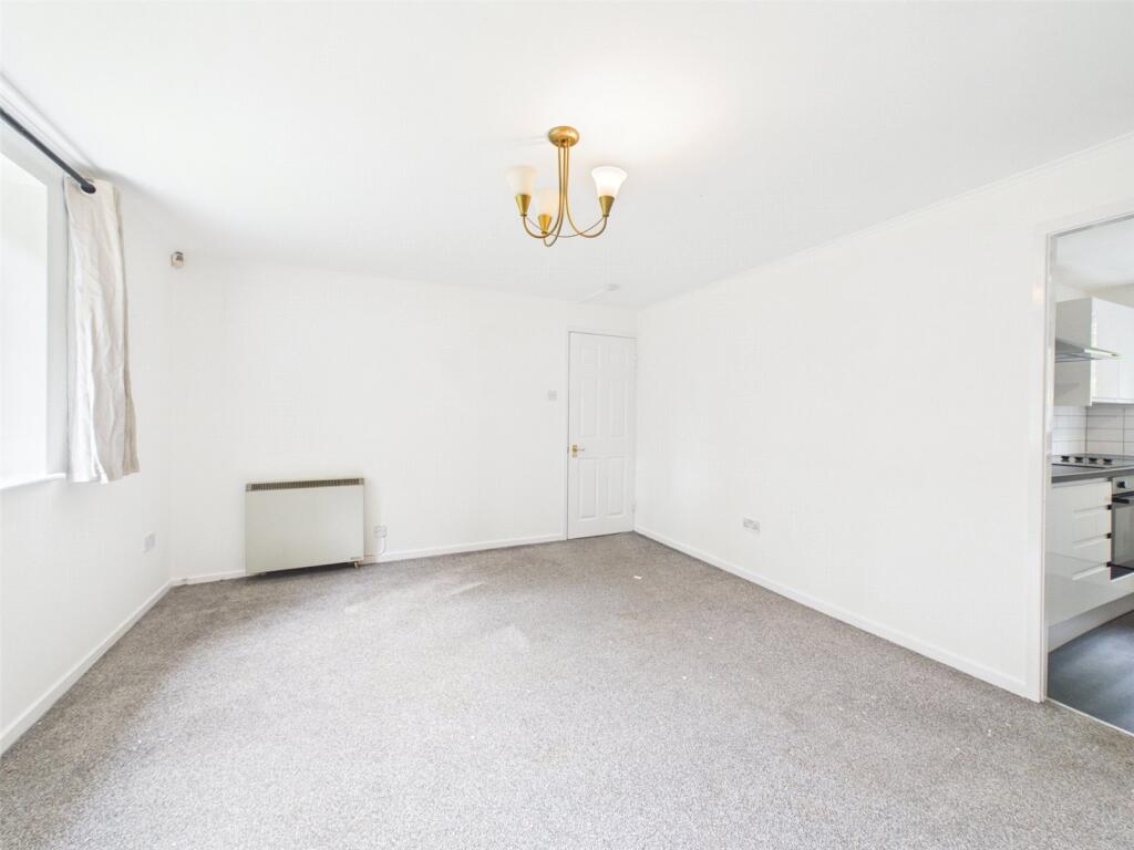 Apartment in Manchester - View 3