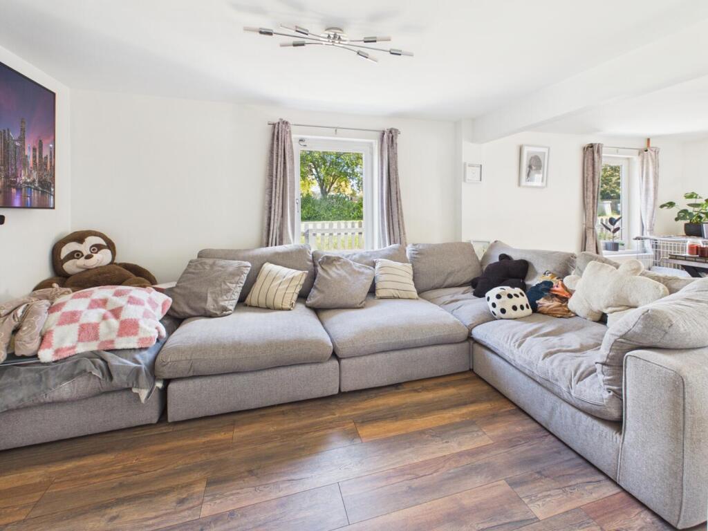 1 Cleveleys Cottage, Main Road, Thimbleby, Horncastle photo 4