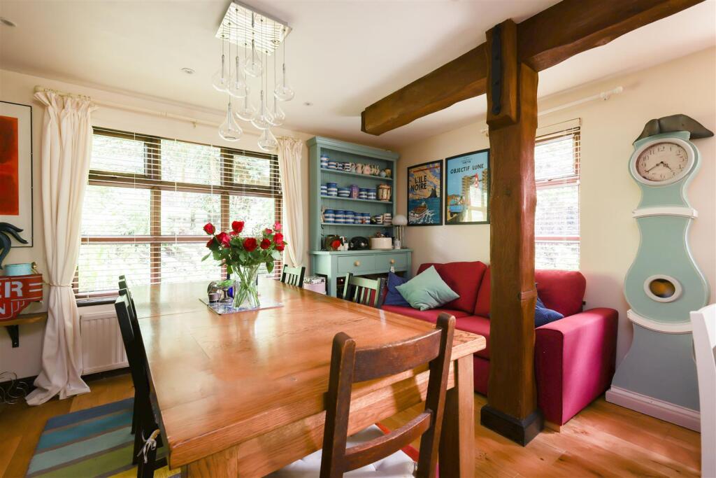 House in St. Leonards-on-Sea, Hollington - View 5