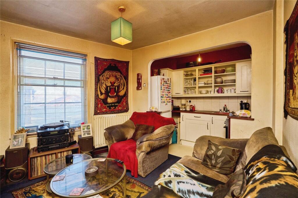 Apartment in Ryde, Isle of Wight - View 2