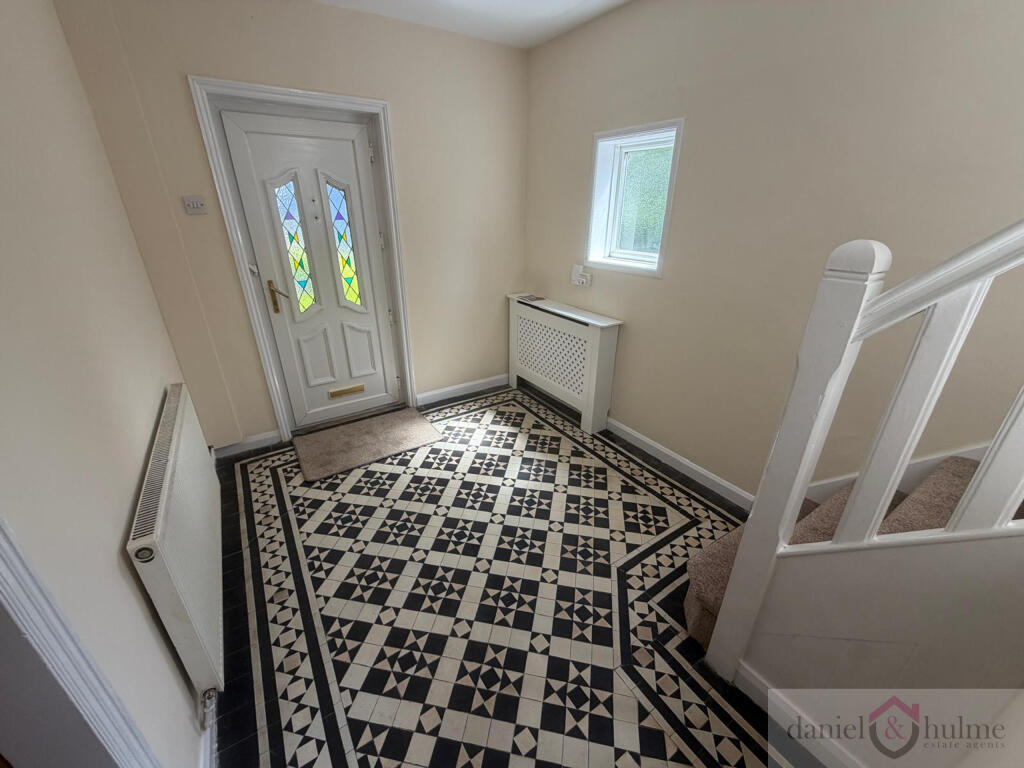 House in Stoke-on-Trent - View 3