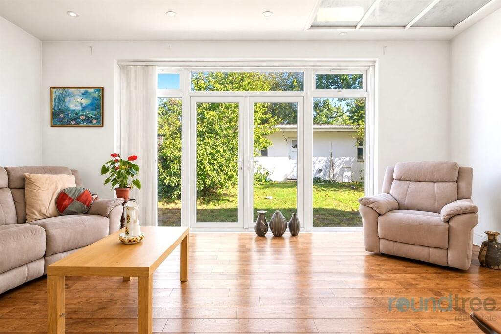 House in London - View 4
