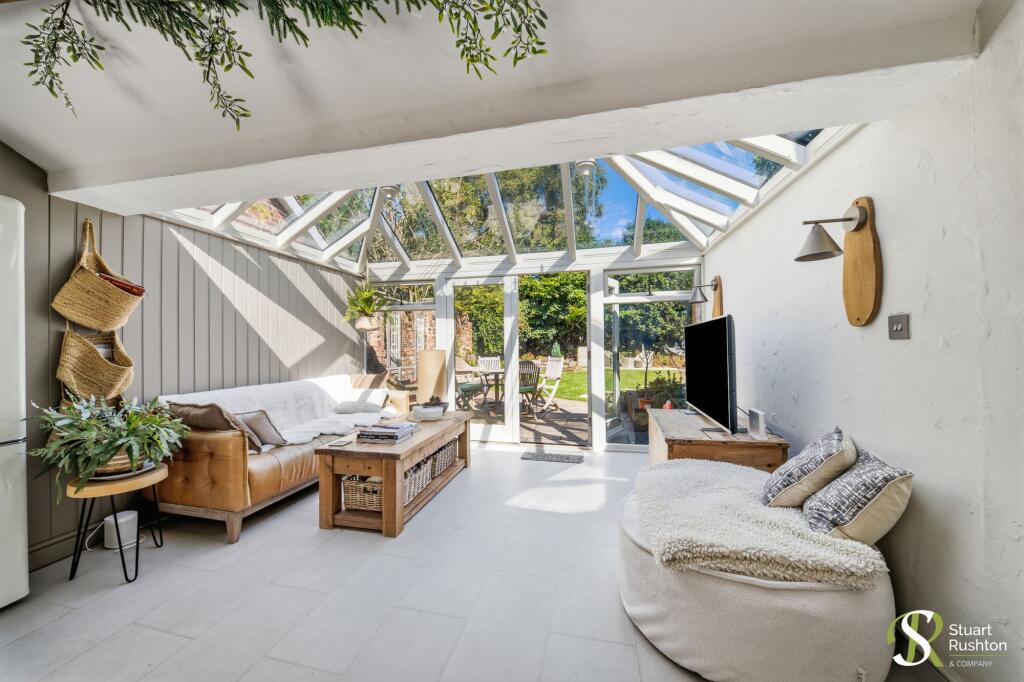 House in Chelford - View 5