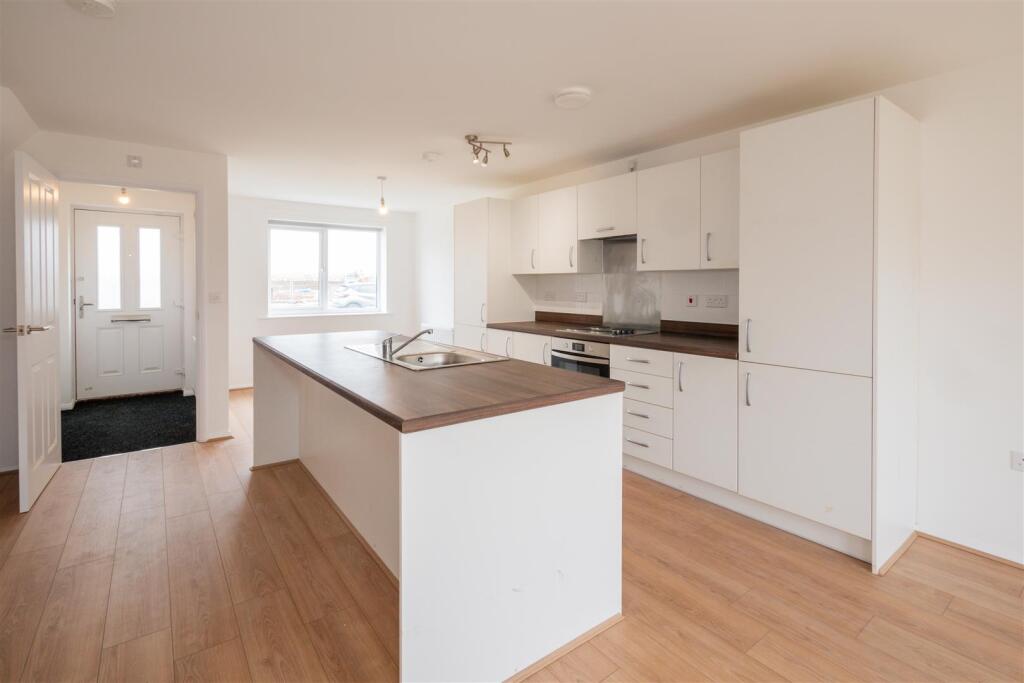 House in Scartho, Nunsthorpe - View 4