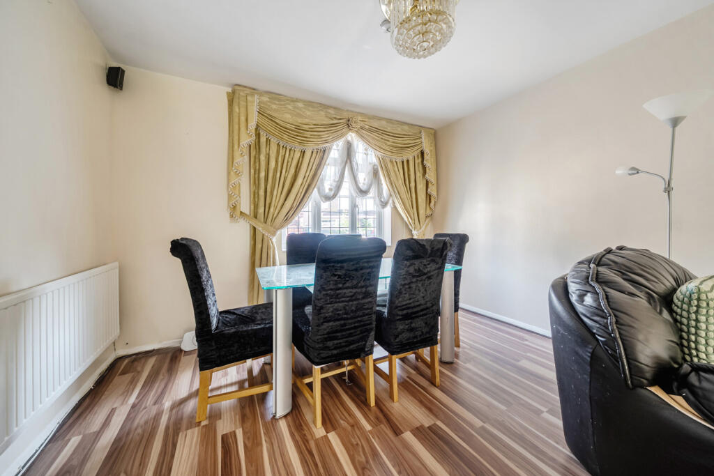 House in London, Avery Hill - View 5